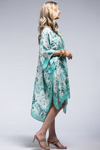 Load image into Gallery viewer, Sharon Flower Print Kimono
